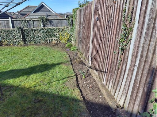 Garden tidy in Walderslade